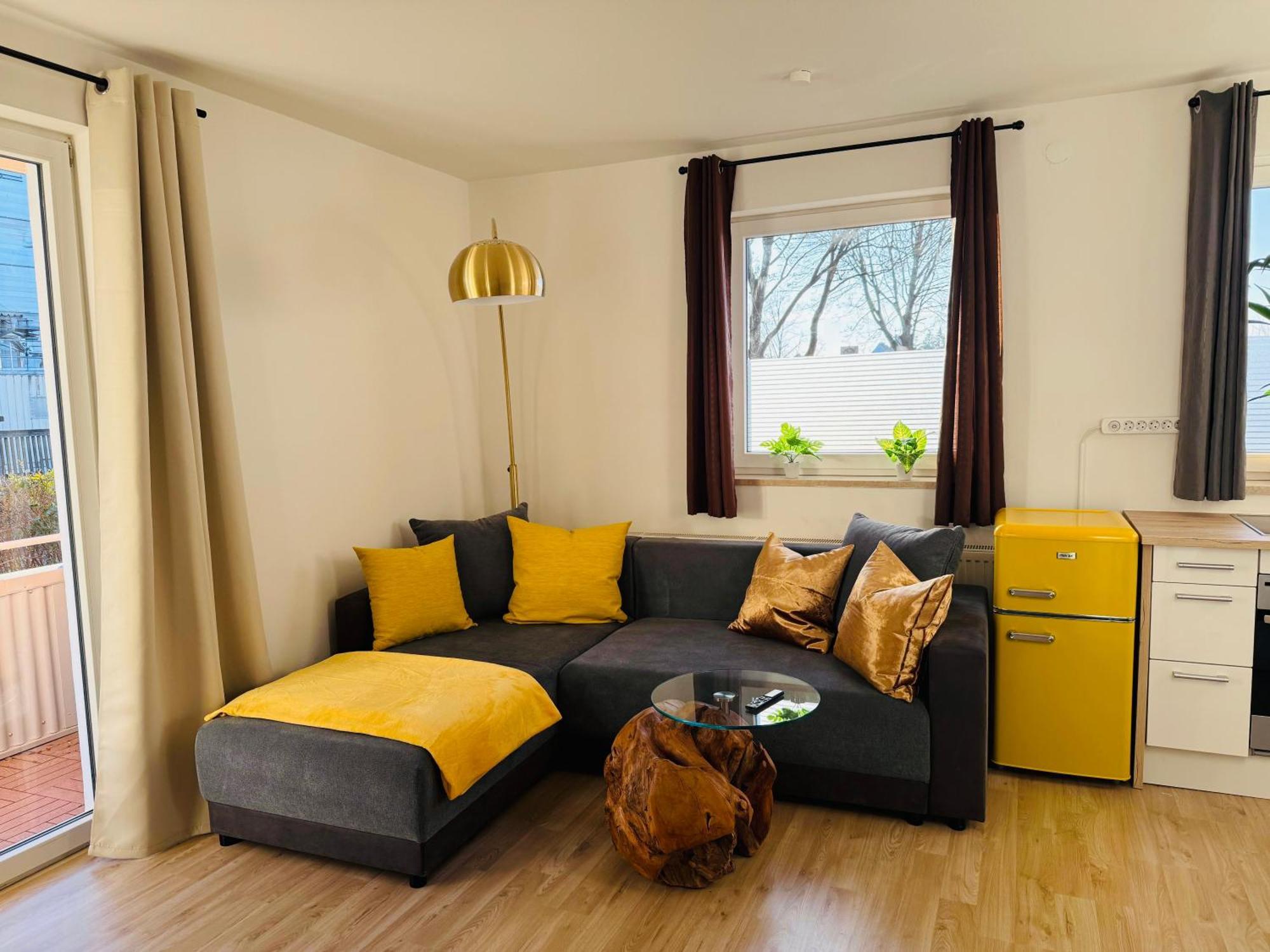 Mühldorf Yay - 65M2 Apartment Am Bahnhof - Smart Tv - Internet - Kaffee - Waschmaschine - Trockner מראה חיצוני תמונה